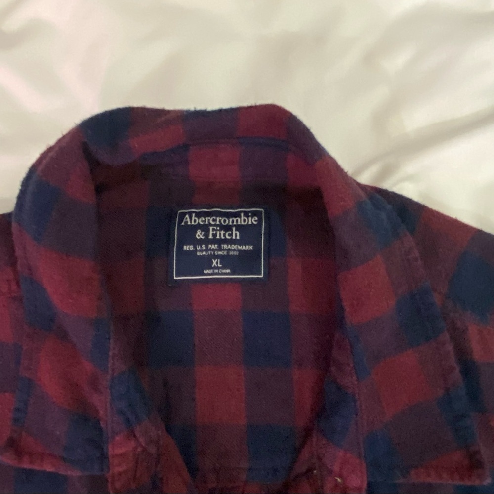 Abercrombie and Fitch women maroon navy plaid checkered button down shirt XL - Picture 8 of 12